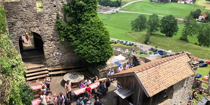 Hotels und Ferienwohnungen im Oberallgäu - Wetter: bei jedem Wetter - Burgfest auf der Burgruine Sulzberg - Burgfest 2024 auf der Burgruine Sulzberg