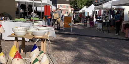 Hotels und Ferienwohnungen im Oberallgäu - Wetter: bei jedem Wetter - Töpfer- und Kunsthandwerkermarkt in Oberstaufen - Kunsthandwerker- und Töpfermarkt 2024 in Oberstaufen
