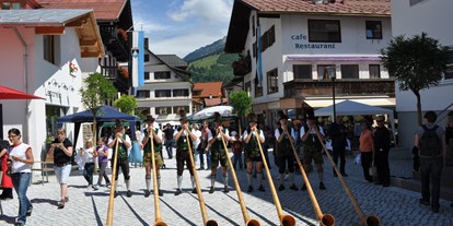 Hotels und Ferienwohnungen im Oberallgäu - Kinder & Familie: Kindergerichte - Bad Hindelanger Marktfest - Marktfest 2024 in Bad Hindelang