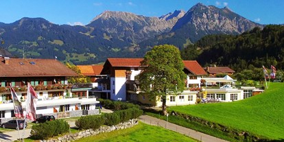 Hotels und Ferienwohnungen im Oberallgäu - Freizeit: Innenpool - Wellness- und Ferienhotel Berwanger Hof in Obermaiselstein - Ferien- und Wellnesshotel Berwanger Hof im Allgäu