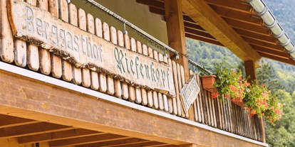 Hotels und Ferienwohnungen im Oberallgäu - Kinder & Familie: kinderwagengeeignet - Berggasthof - Restaurant Riefenkopf bei Oberstdorf im Allgäu - Berggasthof Riefenkopf im Trettachtal bei Oberstdorf