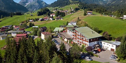 Hotels und Ferienwohnungen im Oberallgäu - Freizeit: Dampfbad - Österreich - Herzlich Willkommen im Hotel Erlebach - Hotel Erlebach - 4* Wellnesshotel im Kleinwalsertal