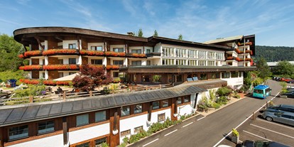 Hotels und Ferienwohnungen im Oberallgäu - Freizeit: Skifahren - Riezlern Seite - Egg - Hotel Erlebach - 4* Wellnesshotel im Kleinwalsertal