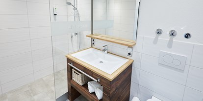 Hotels und Ferienwohnungen im Oberallgäu - Ausstattung: Aufzug - Badezimmer Hotel Frohsinn - Wohlfühlhotel Frohsinn in Fischen im Allgäu