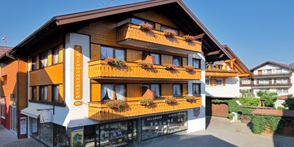 Hotels und Ferienwohnungen im Oberallgäu - Parken & Anreise: Motorrad-Unterstellraum - Oberallgäu - Ferienwohnungen Schmid - Ferienwohnungen Schmid Oberstdorf