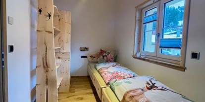 Hotels und Ferienwohnungen im Oberallgäu - Bad Hindelang Plus - Ferienwohnung #4 Rotspitz für 2 bis 4 Personen: Schlafzimmer 2 - Bäumers Retreat - Ferienwohnungen in Bad Hindelang