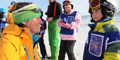 Hotels und Ferienwohnungen im Oberallgäu - Kategorien: Ski- und Schneesportschule - Ski- und Snowboardschule Oberstaufen im Allgäu - Ski- und Snowboardschule Oberstaufen im Allgäu