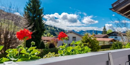 Hotels und Ferienwohnungen im Oberallgäu - Freizeit: Wandern - Oberstaufen Oberstaufen - Ort - Hotel Neudeck in Oberstaufen im Oberallgäu 