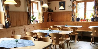 Hotels und Ferienwohnungen im Oberallgäu - Deutschland - Schwarzenberghütte im Naturschutzgebiet Hintersteiner Tal - Schwarzenberghütte - Einkehrziel im Hintersteiner Tal