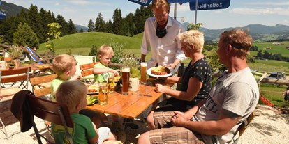 Hotels und Ferienwohnungen im Oberallgäu - Parken & Anreise: kostenlose Parkplätze - Berghof-Stüble im Alpenwildpark in Obermaiselstein - Berghof-Stüble im Alpenwildpark in Obermaiselstein