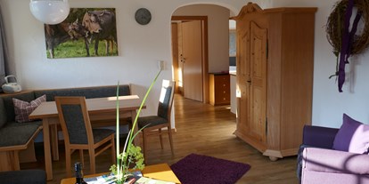 Hotels und Ferienwohnungen im Oberallgäu - Freizeit: Wandern - Balderschwang Wäldle - FEWO "KÖPFLE"***
Wohnzimmer - Albingers Landhaus