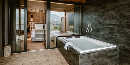Hotels und Ferienwohnungen im Oberallgäu - Freizeit: Innenpool - SPA Suite - Bergkristall - Mein Resort im Allgäu