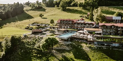 Hotels und Ferienwohnungen im Oberallgäu - Freizeit: Wellness - Deutschland - Außenansicht Resort - Bergkristall - Mein Resort im Allgäu