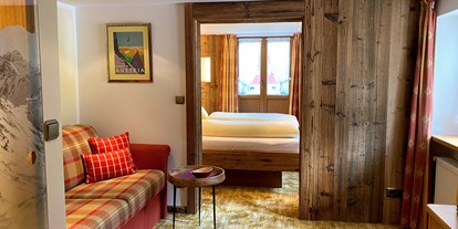 Hotels und Ferienwohnungen im Oberallgäu - Reisegrund: Familienurlaub - Kleinwalsertal - Doppelzimmer alle im Alpinstil renoviert. Alle mit Balkon oder Terrasse - Gatterhof
