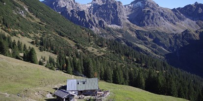 Hotels und Ferienwohnungen im Oberallgäu - Bergbahnticket Inklusive - Riezlern - Hotel Montana in Riezlern im Kleinwalsertal - Hotel Montana in Riezlern im Kleinwalsertal