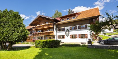 Hotels und Ferienwohnungen im Oberallgäu - Reisegrund: Skiurlaub - Bayern - Ferienwohnungen Landhaus Schmid in Obermaiselstein - Ferienwohnungen Landhaus Schmid