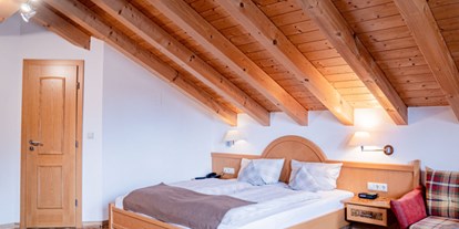 Hotels und Ferienwohnungen im Oberallgäu - Freizeit: Massage - Sonthofen HInang - Hotel im Allgäu - Berghotel Sonnenklause - Berghotel Sonnenklause über dem Illertal im Oberallgäu