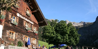 Hotels und Ferienwohnungen im Oberallgäu - Parken & Anreise: kostenloser Parkplatz - Oberstdorf Schöllang - Am Sonnenbichl - Ferienwohnungen in Schöllang im Allgäu