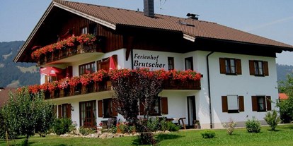 Hotels und Ferienwohnungen im Oberallgäu - Parken & Anreise: Anreise mit ÖPNV möglich - Fischen im Allgäu - Ferienhof Brutscher in Fischen im Allgäu - Ferienhof Brutscher in Fischen im Allgäu