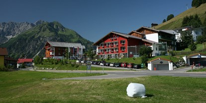Hotels und Ferienwohnungen im Oberallgäu - Ausstattung: Hallenbad - Österreich - IFA Hotel Alpenrose