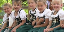 Hotels und Ferienwohnungen im Oberallgäu - Kinder & Familie: Kindergerichte - Waldfest des Trachtenvereins D'Holzar in Fischen - Waldfest des Trachtenvereins D'Holzar in Fischen