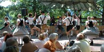 Hotels und Ferienwohnungen im Oberallgäu - Kategorien: Kultur & Brauchtum - Waldfest des Trachtenvereins D'Holzar in Fischen - Waldfest des Trachtenvereins D'Holzar in Fischen