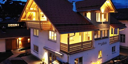 Hotels und Ferienwohnungen im Oberallgäu - Ausstattung: Nichtraucherhaus - Fischen im Allgäu Fischen - Ort - Akelei