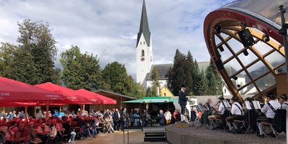 Hotels und Ferienwohnungen im Oberallgäu - Kategorien: Gaumenfreuden - Oberallgäu - Bauern- und Käsemarkt in Oberstdorf im Oberallgäu - Bauern- und Käsemarkt 2024 in Oberstdorf
