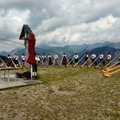 Veranstaltungskalender für das Oberallgäu: Berglar-Kirbe mit Alphornbläsern und Bergmesse - Berglar-Kirbe 2024 mit Bergmesse auf dem Fellhorn