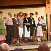 Unterkunft im Allgäu - Die Theaterfreunde laden zum Open-Air-Mundarttheater 2022