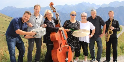 Hotels und Ferienwohnungen im Oberallgäu - Kategorien: Musik - Österreich - Hammel Jazzband & Walser Sisters auf der Kanzelwand - Hammel Jazzband & Walser Sisters auf der Kanzelwand