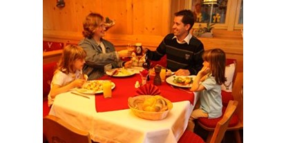 Hotels und Ferienwohnungen im Oberallgäu - Kinder & Familie: Kindergerichte - Bauerngasthof Café Mayr