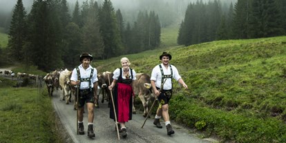 Hotels und Ferienwohnungen im Oberallgäu - Kategorien: Viehscheid - Viehscheid / Alpabtrieb in Thalkirchdorf - Viehscheid 2024 mit Zeltfest in Thalkirchdorf 