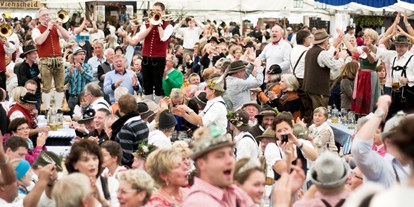 Hotels und Ferienwohnungen im Oberallgäu - Kategorien: Viehscheid - Viehscheid - gelebte Tradition im Oberallgäu - Viehscheid 2024 mit Zeltfest in Thalkirchdorf 