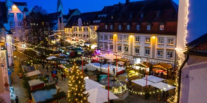 Hotels und Ferienwohnungen im Oberallgäu - Wetter: bei jedem Wetter - Kempten - Weihnachtsmarkt in Kempten Allgäu - Weihnachtsmarkt in Kempten im Allgäu 2024