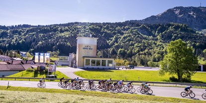 Hotels und Ferienwohnungen im Oberallgäu - Parken & Anreise: Anreise mit ÖPNV möglich - Sonthofen - RAD RACE ONE TWENTY in Sonthofen im Allgäu - RAD RACE ONE TWENTY 2024 in Sonthofen