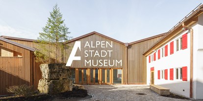 Hotels und Ferienwohnungen im Oberallgäu - Parken & Anreise: Anreise mit ÖPNV möglich - Bayern - AlpenStadtMuseum Sonthofen im Allgäu