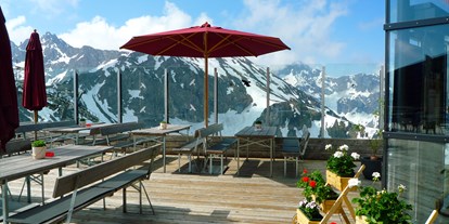 Hotels und Ferienwohnungen im Oberallgäu - Kategorien: Bergbahn - Kleinwalsertal - Pistenvergnügen grenzenlos an der Kanzelwandbahn im Kleinwalsertal - Die Kanzelwandbahn - grenzenloses Wintervergnügen
