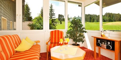Hotels und Ferienwohnungen im Oberallgäu - Freizeit: Whirlpool - Deutschland - Das Alpenblick-Studio - Ihr Alpenblick - Hotel & Restaurant in Fischen im Allgäu