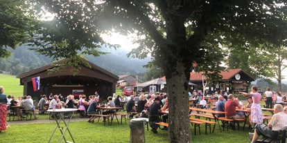 Hotels und Ferienwohnungen im Oberallgäu - Bayern - Kein(!) Maibaumfest in Bolsterlang 2024