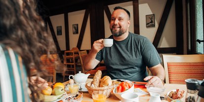 Hotels und Ferienwohnungen im Oberallgäu - Küchenstil: Vegetarisch - Bayern - Restaurant im Familienhotel Kleinwalsertal in Riezlern - Restaurant im Familienhotel Kleinwalsertal in Riezlern  