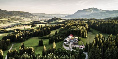 Hotels und Ferienwohnungen im Oberallgäu - Sonthofen - Kräuterrundgang mit Menü im Berghotel Sonnenklause - Kräuterrundgang mit Menü im Berghotel Sonnenklause