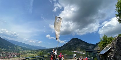 Hotels und Ferienwohnungen im Oberallgäu - Parken & Anreise: kostenlose Parkplätze - Kanzel Kiosk und Aussichtspunkt am Jochpass Oberjoch - Kanzel Kiosk und Aussichtspunkt am Jochpass Oberjoch