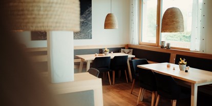 Hotels und Ferienwohnungen im Oberallgäu - Küchenstil: Heimische Küche - Der Bienenkorb - Restaurant mit Sonnenterrasse - Der Bienenkorb - Restaurant mit Sonnenterrasse