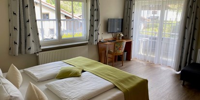 Hotels und Ferienwohnungen im Oberallgäu - Freizeit: Skifahren - Oberstaufen - Hotel Neudeck in Oberstaufen im Oberallgäu 