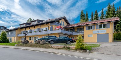Hotels und Ferienwohnungen im Oberallgäu - Vorteilskarte: Allgäu-Walser-Card - Oberstaufen Oberstaufen - Ort - Hotel Neudeck in Oberstaufen im Oberallgäu 