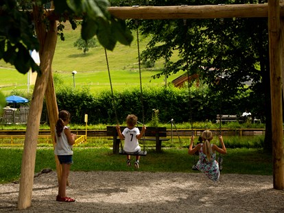 Hotels und Ferienwohnungen im Oberallgäu - Moorbad Spielplatz - Naturfreibad am Moorstüble in Reichenbach