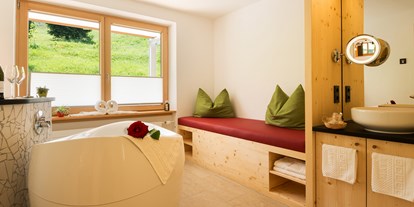 Hotels und Ferienwohnungen im Oberallgäu - Freizeit: Massage - Biohotel Mattlihüs - Dein Kraftplatz im Allgäu - Biohotel Mattlihüs - Dein Kraftplatz im Allgäu