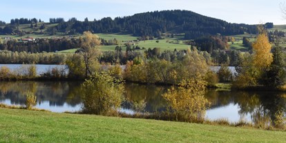 Hotels und Ferienwohnungen im Oberallgäu - Saison: Sommer - Sulzberg (Landkreis Oberallgäu) - Rottachsee - Badesee und Ausflugsziel im Allgäu - Rottachsee - Badesee und Ausflugsziel im Allgäu 