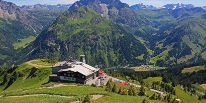 Hotels und Ferienwohnungen im Oberallgäu - Parken & Anreise: Anreise mit ÖPNV möglich - Österreich - Walmendingerhornbahn - Bergbahn im Kleinwalsertal - Walmendingerhornbahn im Sommer